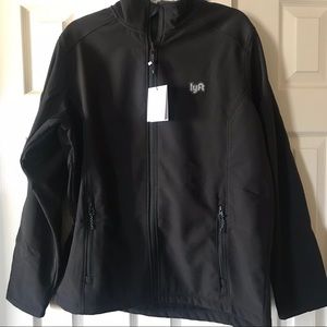 Black men’s medium 1K Lyft jacket